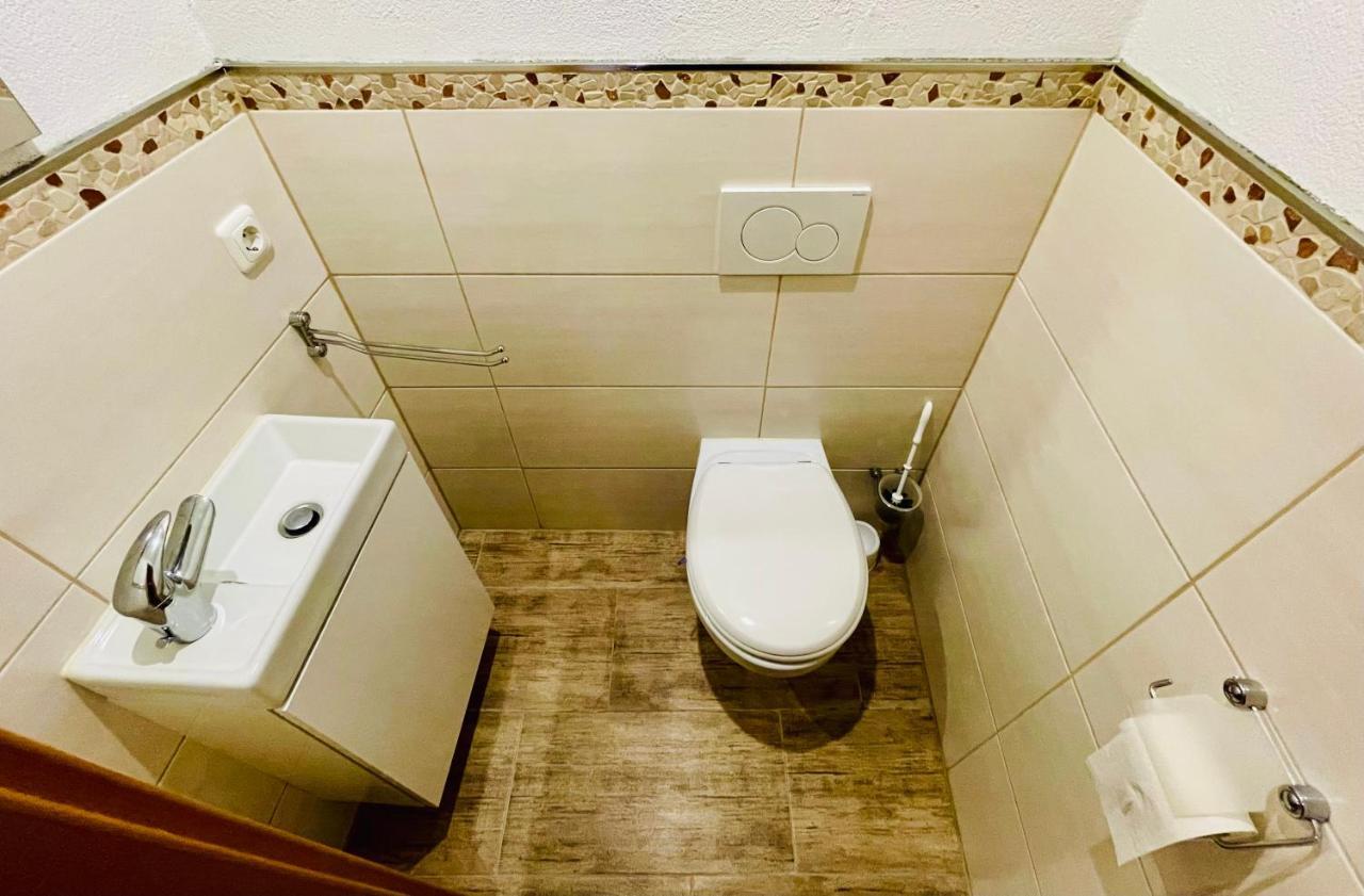 Weingut Berweiler Hotell Klusserath Exteriör bild